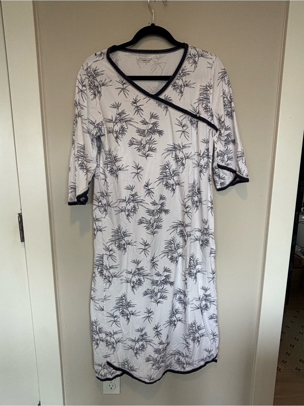 Garnet Hill White Nightgown
with Navy Botanical Print and Trim
